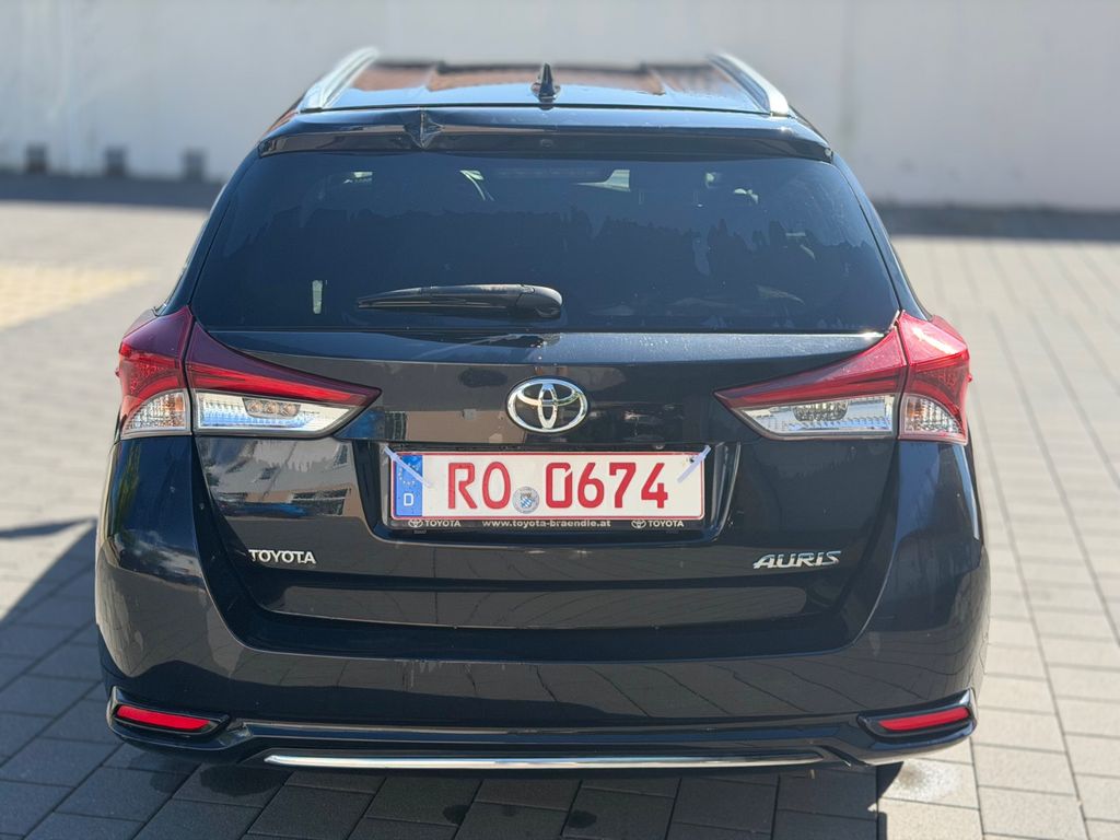 Image of Toyota Auris Touring Sports