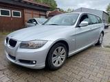 BMW 318 i AT Scheckhft 1.Hd Tuv neu Xenon Nav PDC u- - BMW 318 aus 2010: Kombi, 318i