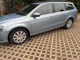 Volkswagen VW Passat B7 (3C) 1.4 TDI  gepflegt, Navi... - Volkswagen: Passat B7 3c