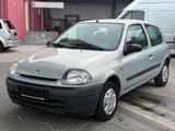 Renault Clio Basis 1.2 RENTNERFAHRZEUG 1.HAND TÜV NEU!*1 - Renault Clio aus 1999: 1.2
