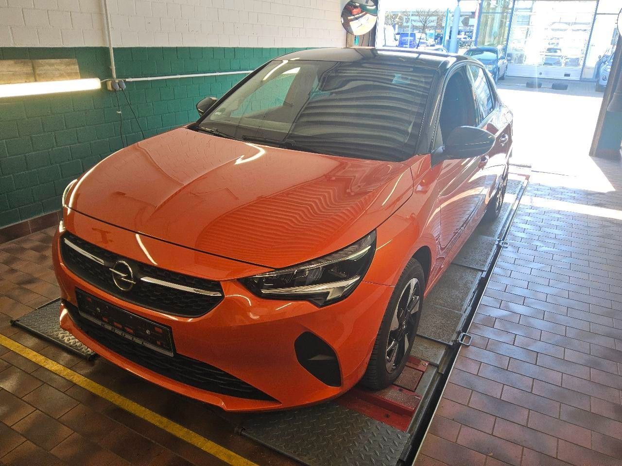 Fahrzeugabbildung Opel Corsa-e F EDITION 7KW NAVI/LED/KAMERA/VIRT/DAB+