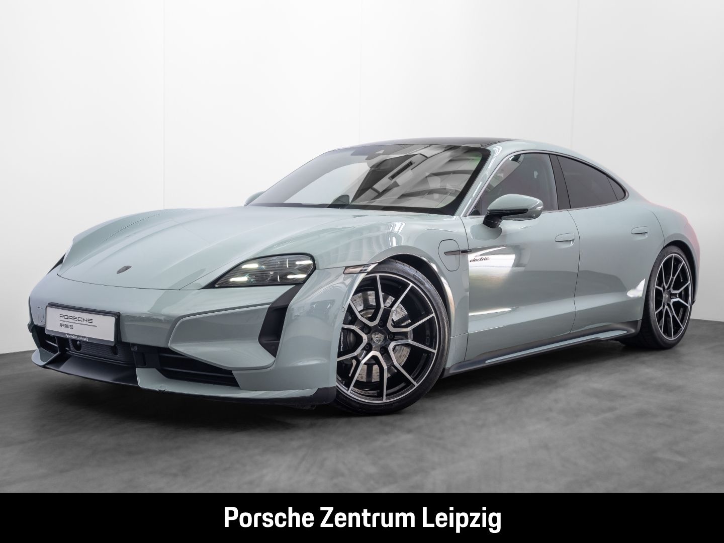 PORSCHE Taycan Turbo Burmester ActiveRide Nachtsicht