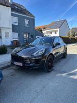 Porsche Macan Turbo - Porsche Macan Gebrauchtwagen in München