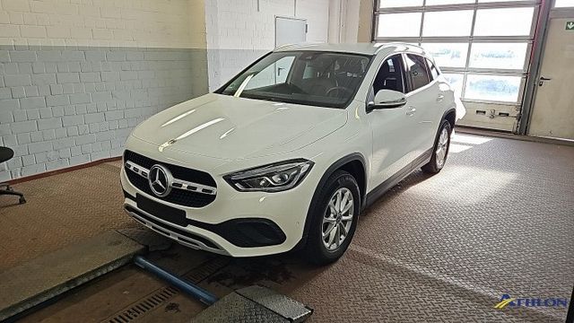 Mercedes-Benz GLA 250e Style