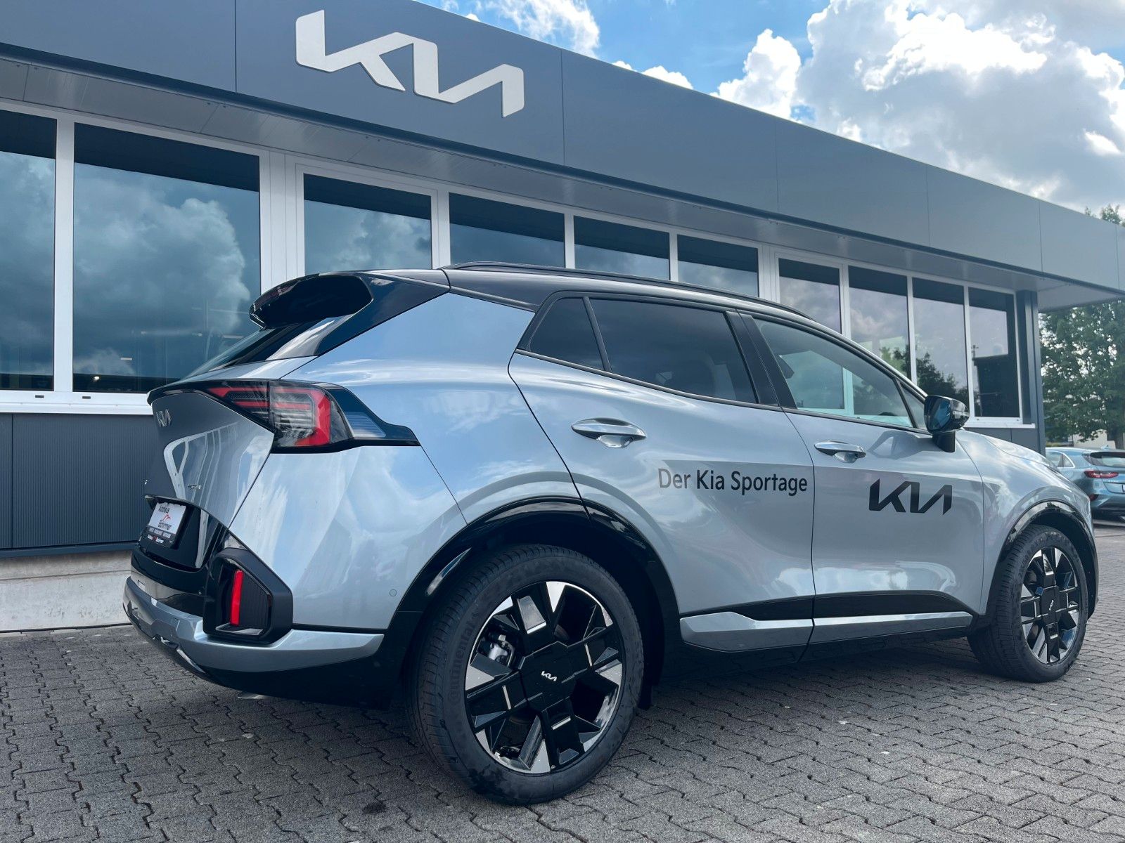 Fahrzeugabbildung Kia Sportage 1.6T AWD DCT GT-LINE SD GD DRI SOUND