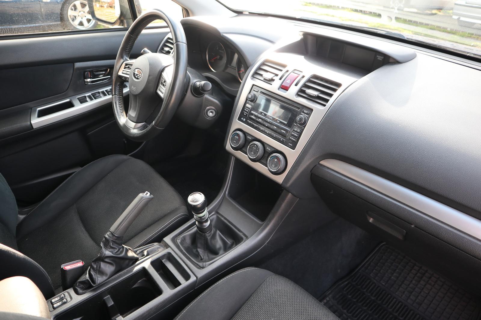 Subaru XV 2012 — photo 21