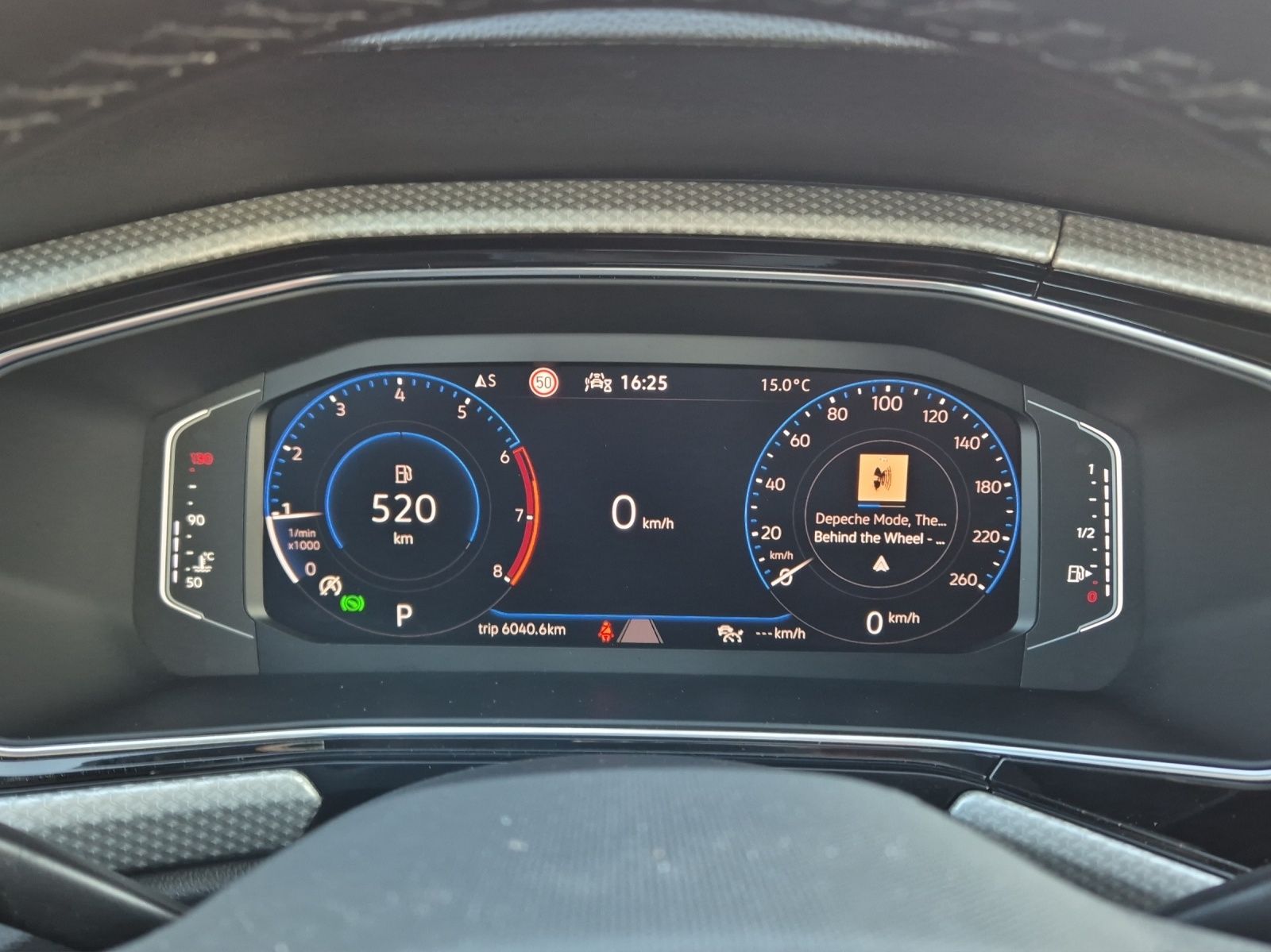 Fahrzeugabbildung Volkswagen T-Cross 1.0 TSI Move DSG LED AHK ACC Navi RearVi