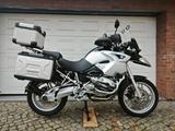 BMW R 1200 GS mit Seitenkoffer und Top-Case - BMW 2007 R 1200 GS