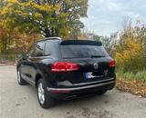 Volkswagen Touareg 3.0 V6 TDI SCR, 8-fach bereift, Pano,AHK - VW Touareg Gebrauchtwagen in München