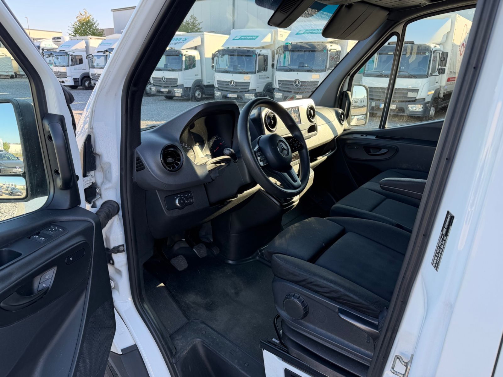 Fahrzeugabbildung Mercedes-Benz Sprinter III 316 CDI RWD