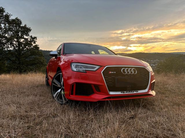 AUDI RS3 2.5 TFSI S tronic quattro Sportback -