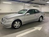 Mercedes-Benz CLK 320 ELEGANCE - Mercedes-Benz CLK 320 aus 2000