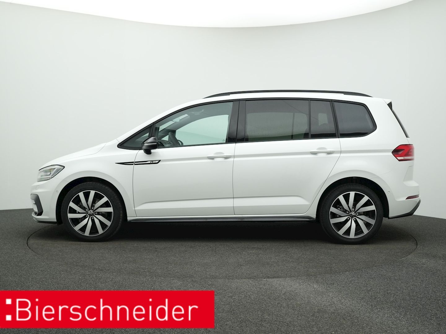 Volkswagen Touran 2.0 TDI DSG R-Line BLACK-STYLE AH foto 4