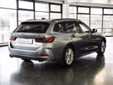 BMW 320e Aut Nav LED AHK HiFi Parkass Shz 17" - BMW 320: Plug-In Hybrid, Kombi, Automatik