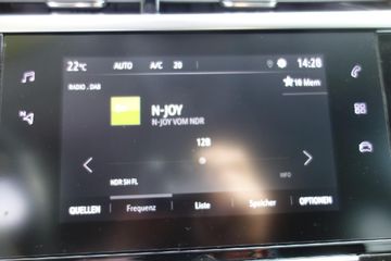 Bild 12 Opel Corsa F e Elegance