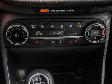 Ford Fiesta 1.0 Titanium Exclusive-Paket Kamera LED