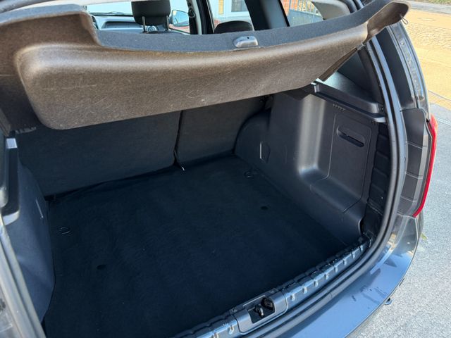 Duster 1.2 aus 1. HAND, TÜV NEU Bild 9