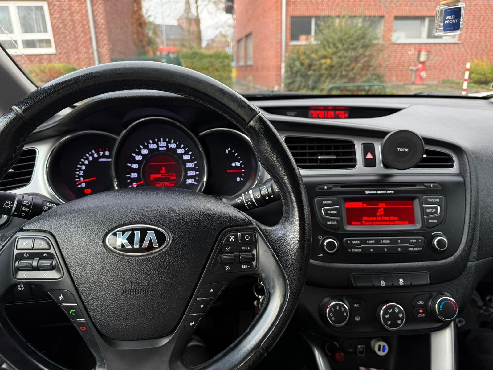 Kia cee'd Sportswagon 1.6 GDI Vision Sportswagon...