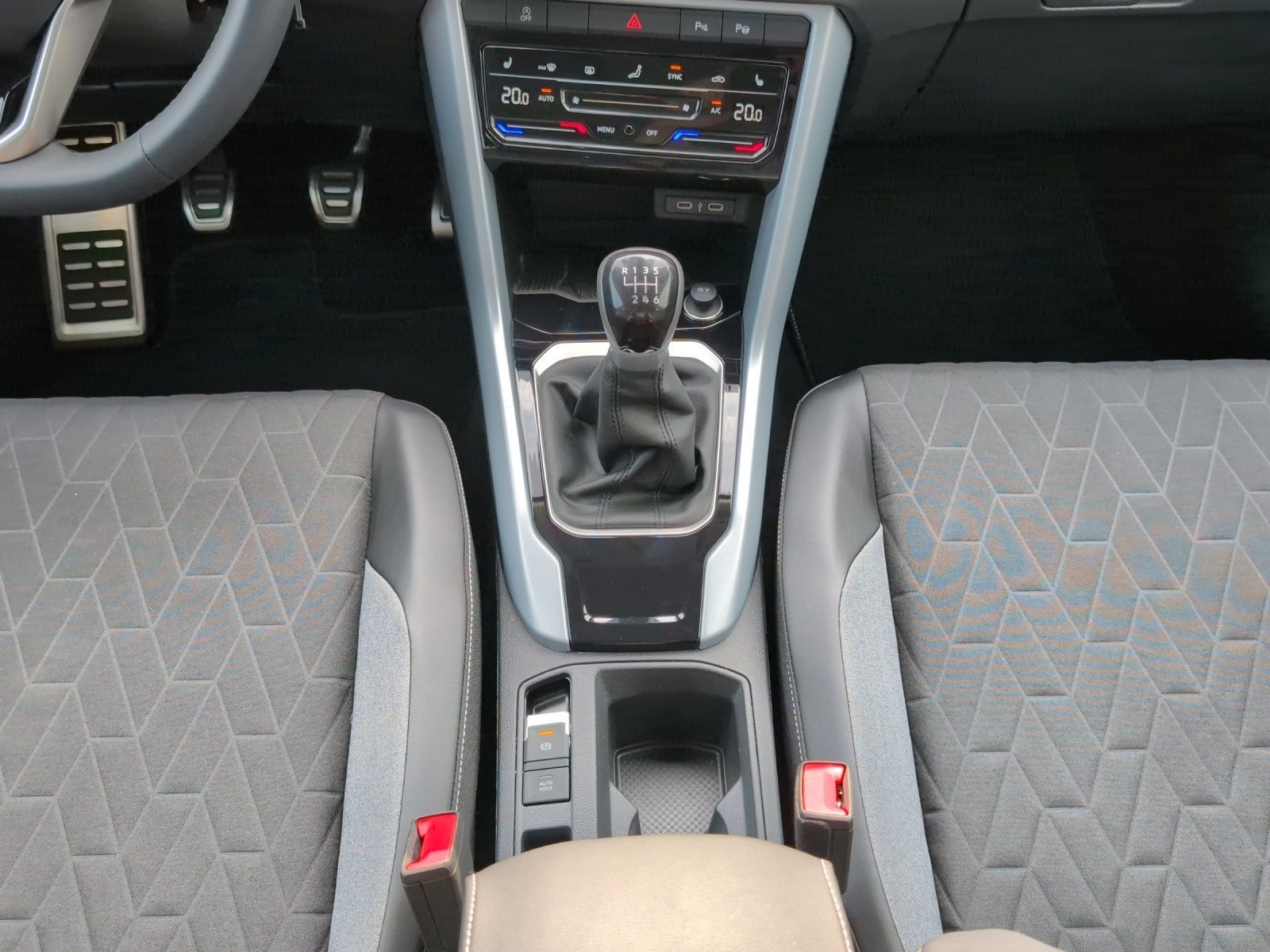 Volkswagen T-Roc - Bild 9