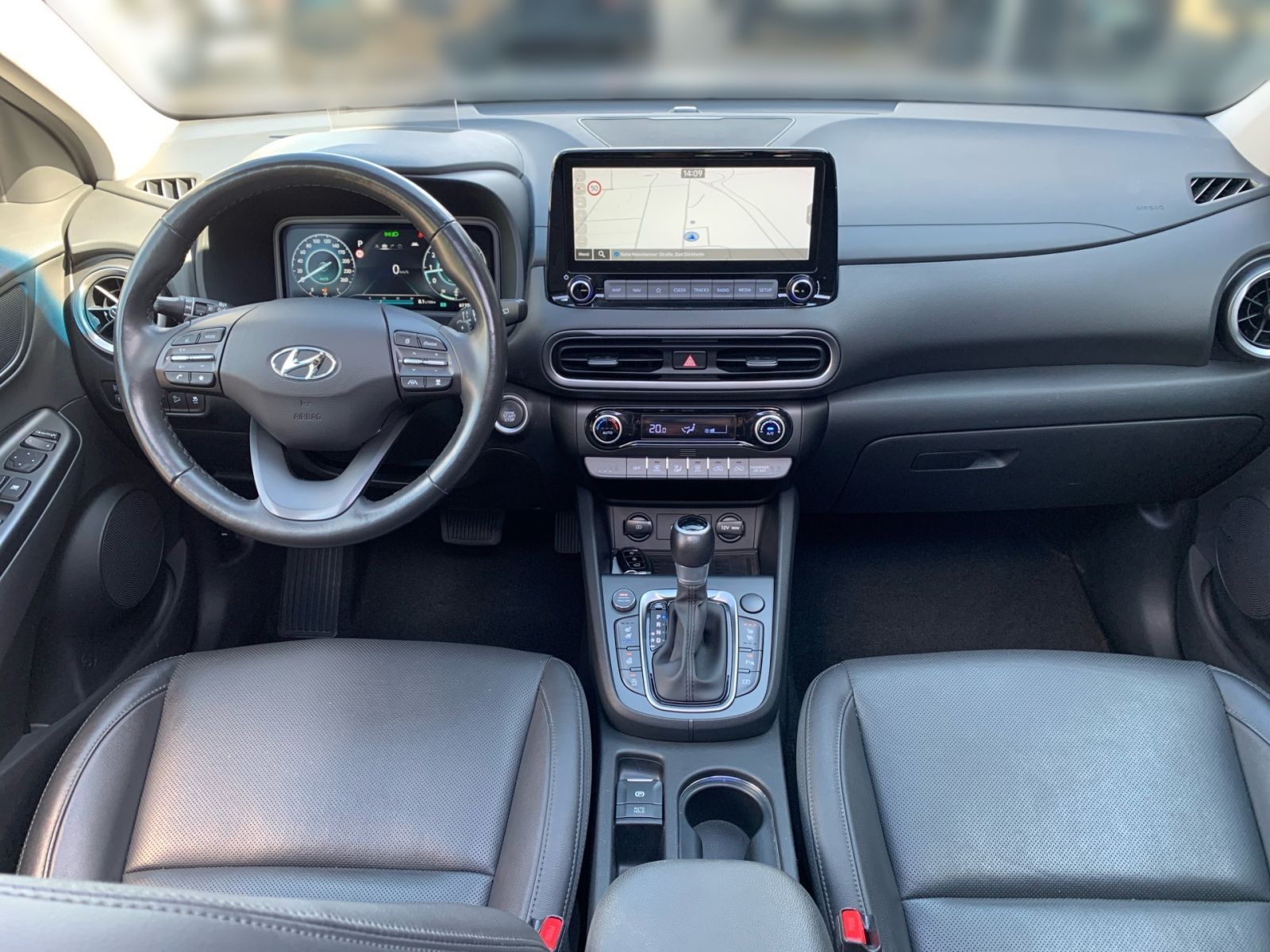 Fahrzeugabbildung Hyundai KONA 1.6 T-GDI 7-DCT Prime Leder Schiebedach