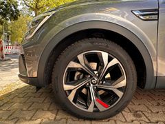 Fahrzeugabbildung Arkana E-TECH 145 R.S.LINE