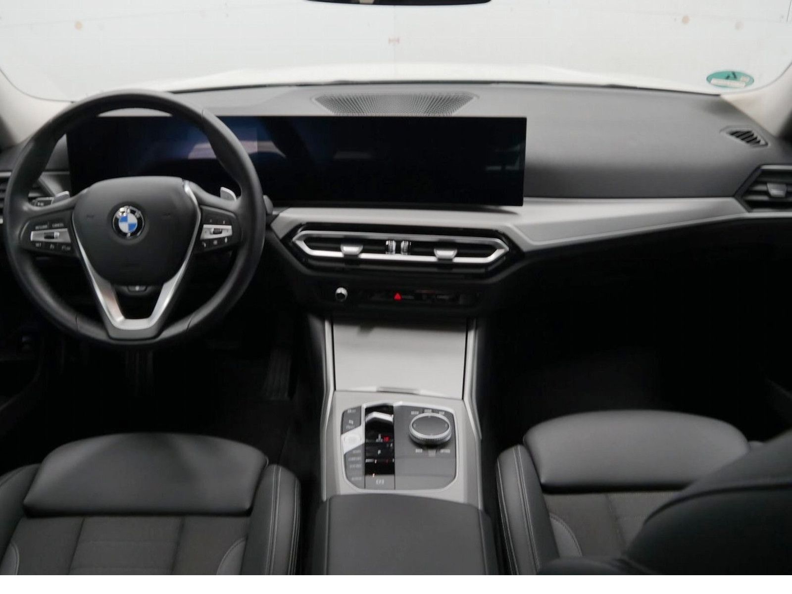 BMW 318i Touring Sport+ M Shadow Sound Driving SAG foto 6
