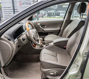 Fahrzeugabbildung Renault Laguna II Grandtour Initiale|LEDER|PDC|SHZ|XENON