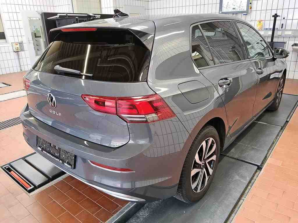 Volkswagen Golf - Bild 3