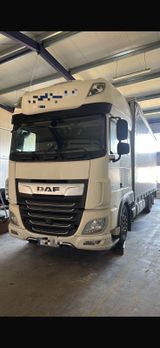 DAF XF 460 / Kran HMF 1820 K-3 mit Funk - DAF 18