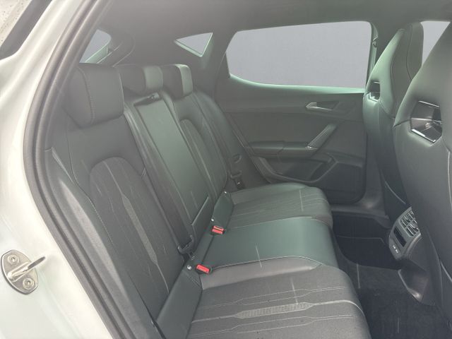 Leon e-HYBRID*Panodach*Navi* LED*ACC*Apple CarPl