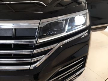 Volkswagen Touareg - 8