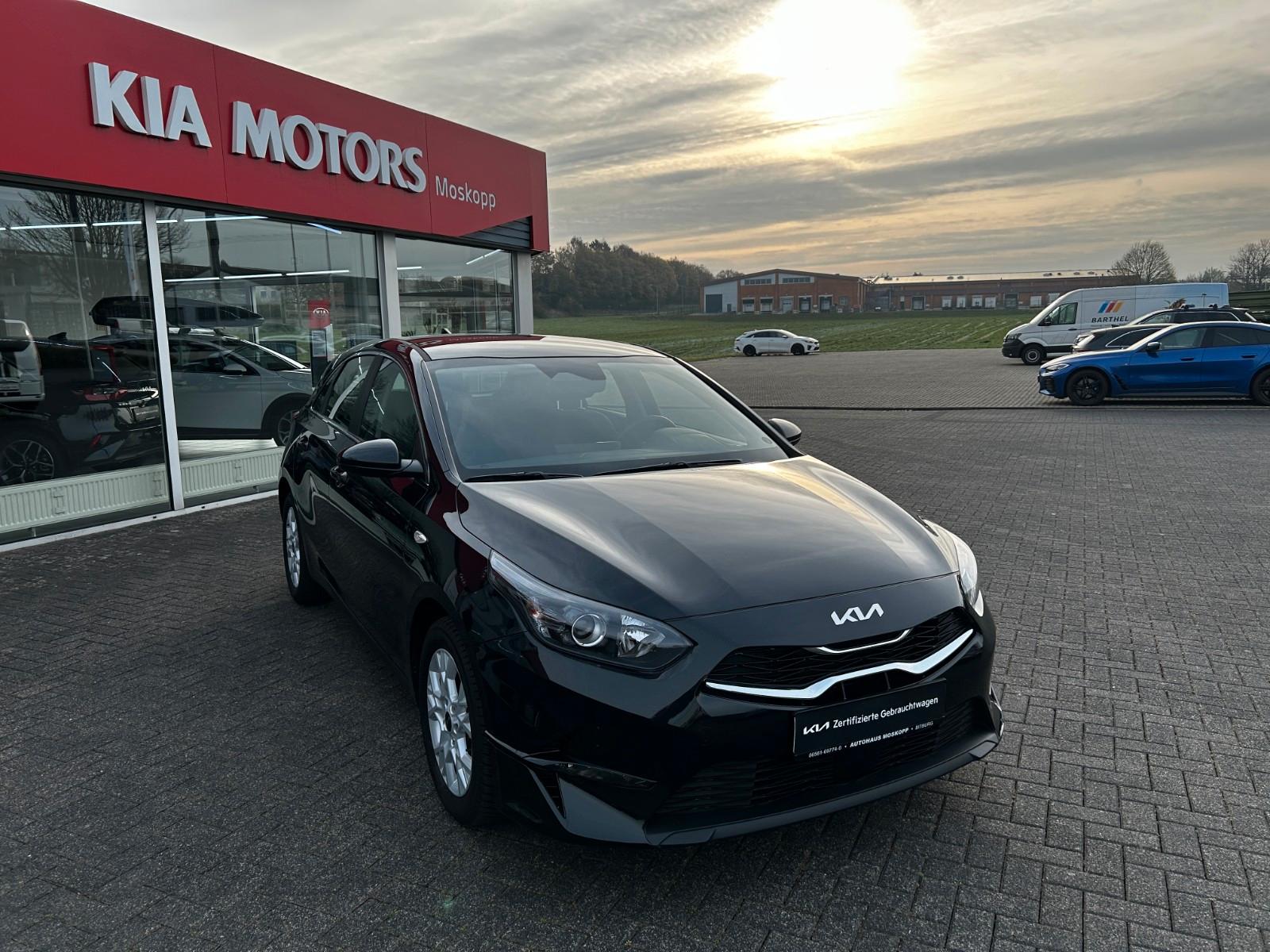 Kia Ceed 1.5 T-GDI DCT Vision Komfort+ Navi Kamera