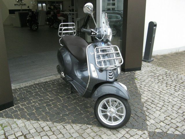 Vespa Primavera 50 Touring AKTIONSPREIS - Herbst 2024