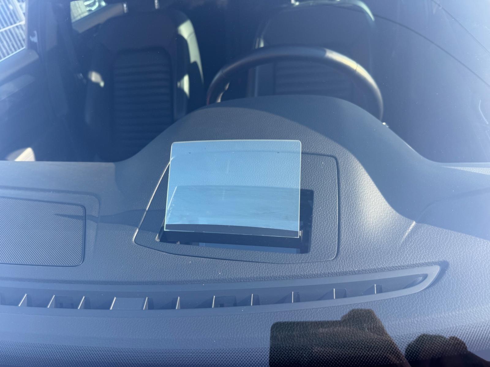 Volkswagen AUT/360°KAMERA/PANO/LEDER/LHZ/HUD/SHZ-V-H/KEYLES