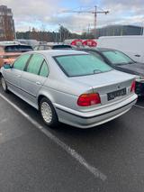 BMW 523i Viele Teile neu/ Zyl.Kopfdichtung defekt  - BMW 523 aus 1998