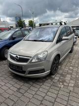 Opel Zafira 1.9 CDTI Sport 88kW Sport - Opel Zafira aus 2007 mit Diesel-Antrieb