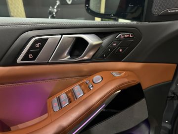 BMW X7 - 12