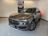 Maserati Levante 3.0 Q4-Allrad + TMP/LED/RFK/2.Hand/Leder - graue Maserati Levante