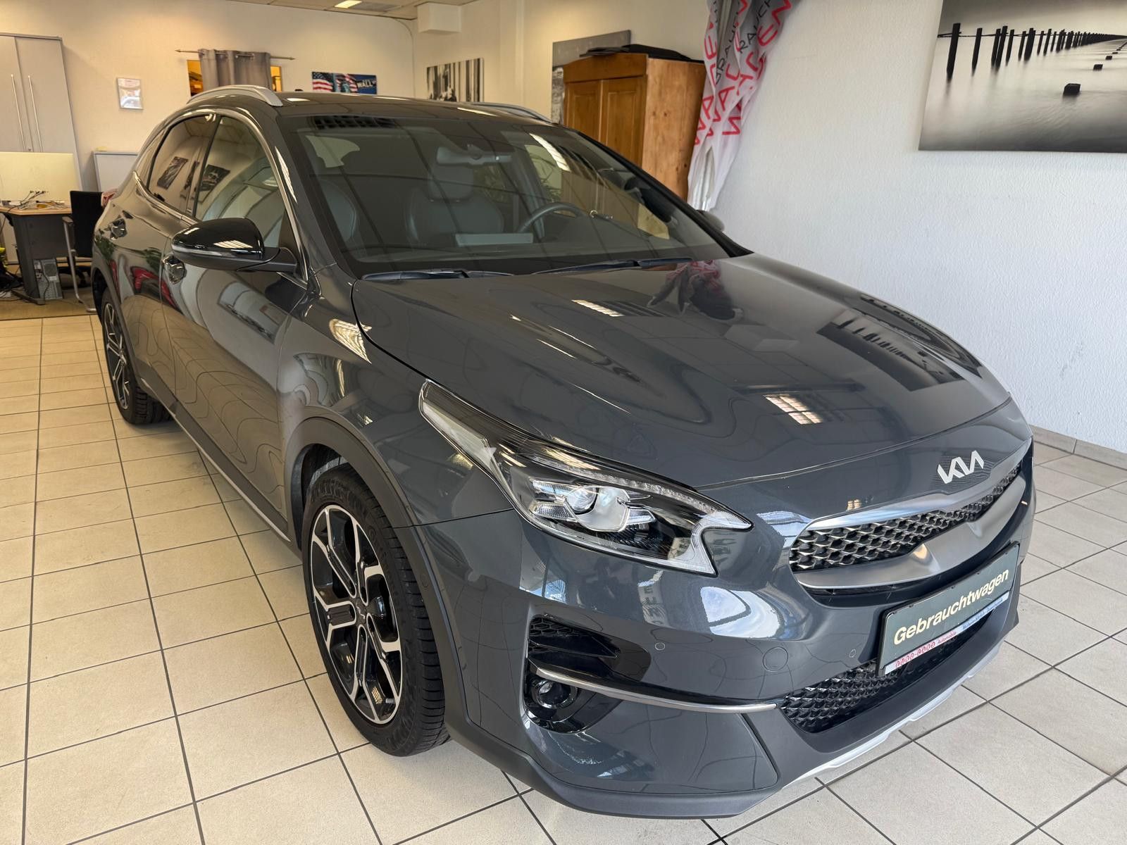 Fahrzeugabbildung Kia XCeed Black Xdition/WENIG KM/PANO/CARPLAY/SOUND