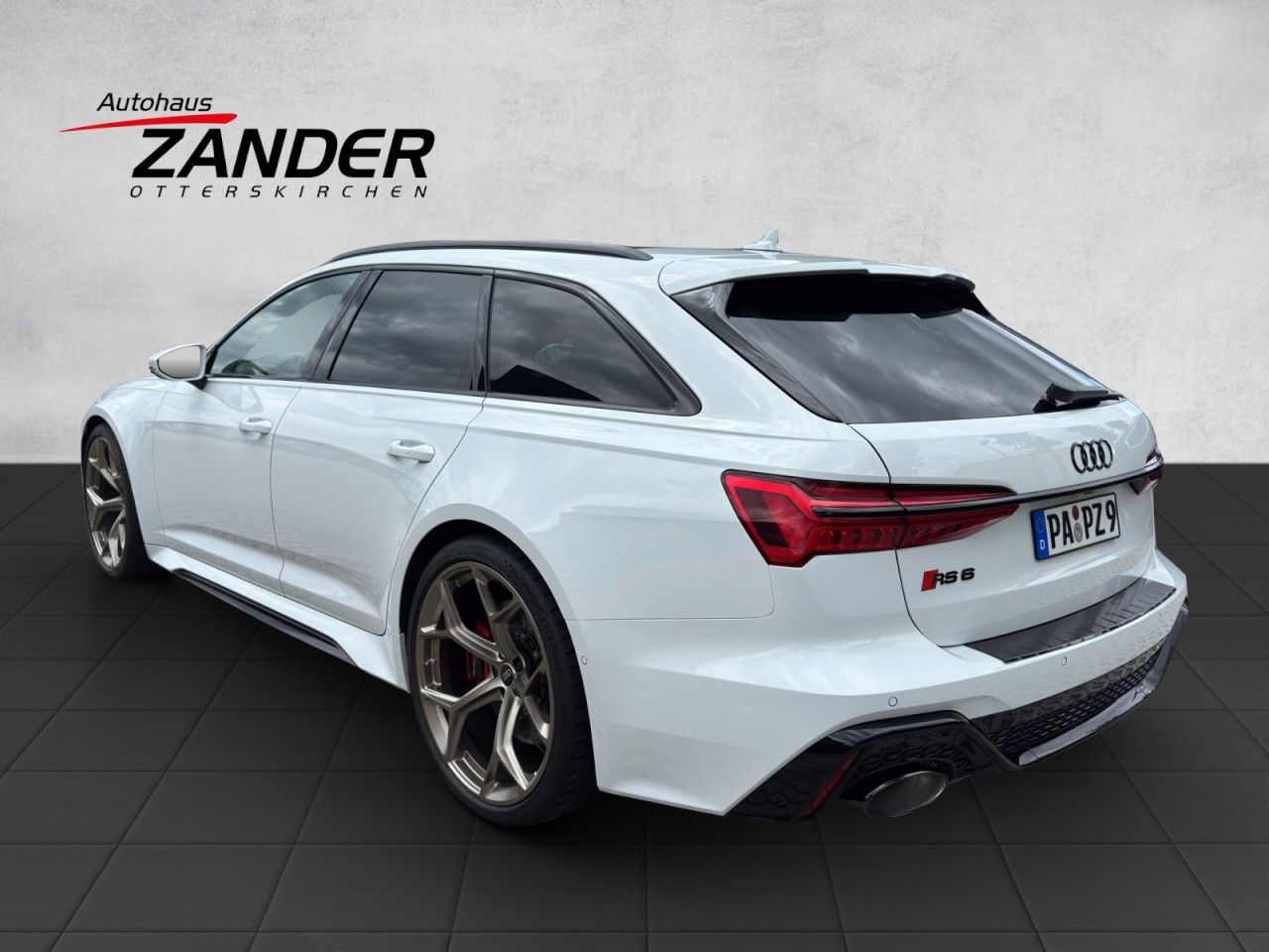Fahrzeugabbildung Audi RS6 Avant performance - Bang & Olufsen Advanced