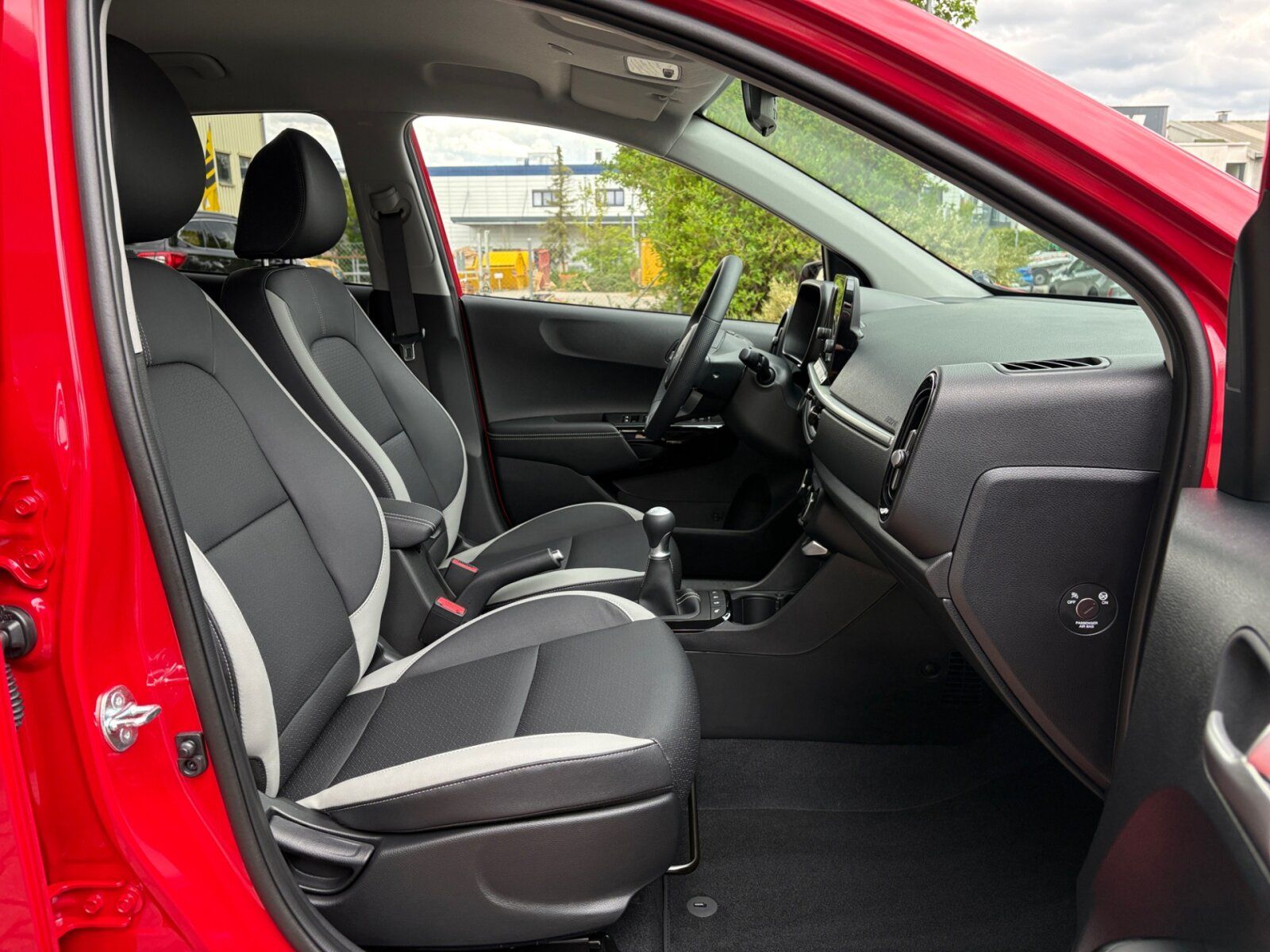 Fahrzeugabbildung Kia Picanto 1.0 GT-Line Modellpflege (2)/Navi/Klima