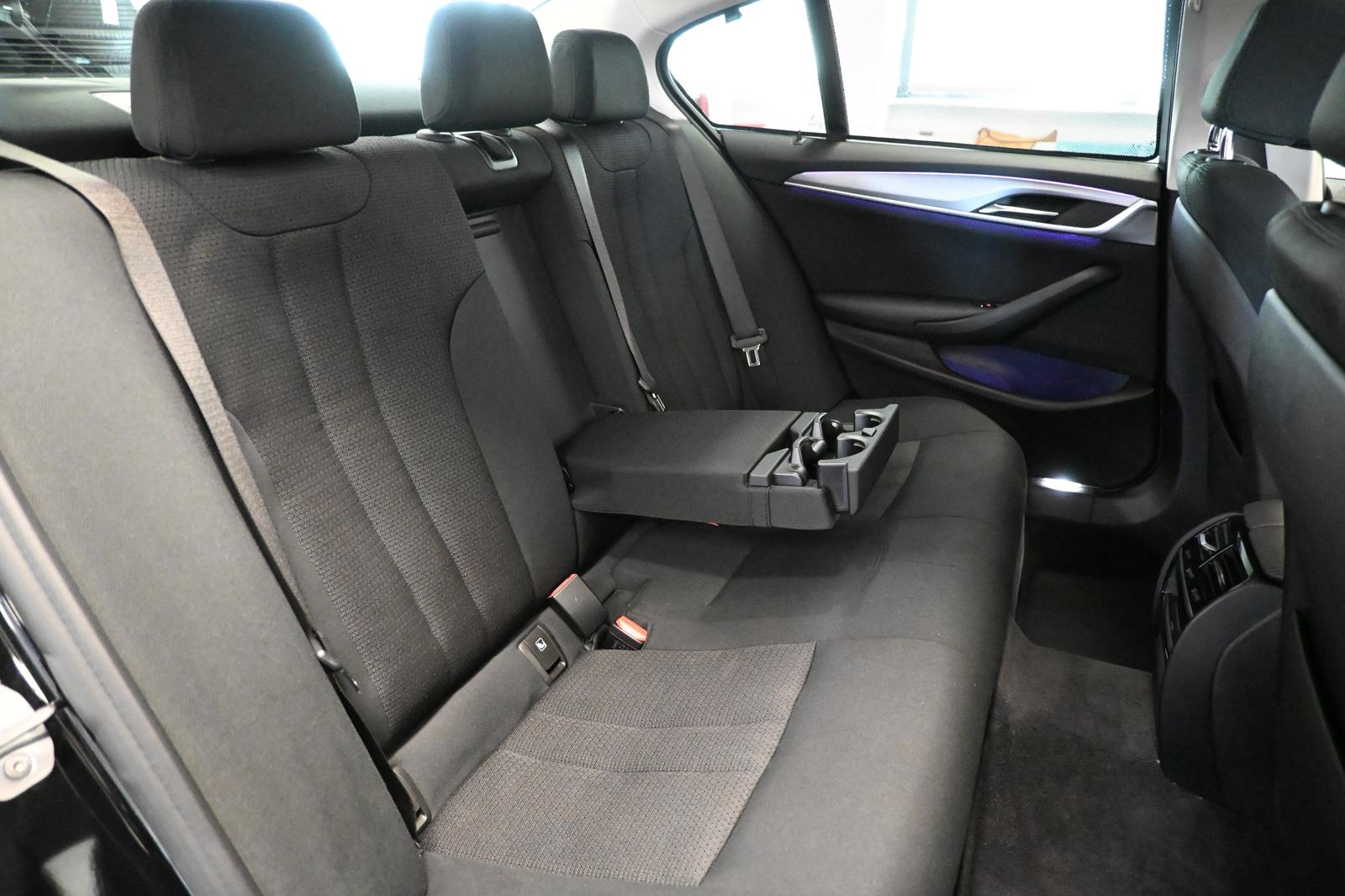 BMW 520 d Lim. *LED *SHZ *KAMERA *VIRTUAL*19ZOLL