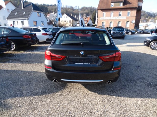 Fahrzeugabbildung BMW 530d xDrive Luxury Line/HUD/Pano/Leder/LED/Virta