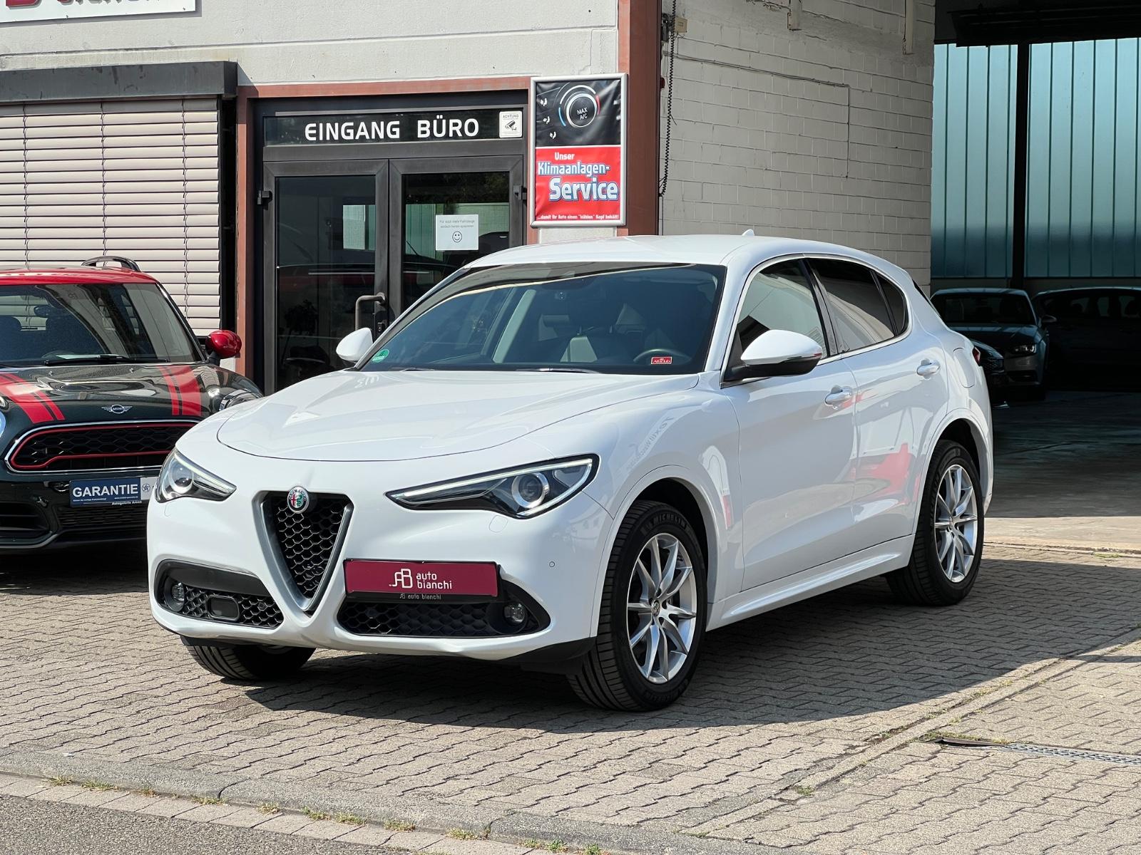 Alfa Romeo Stelvio Super Q4 | ACC | Brembo | AHK | Rückfahr