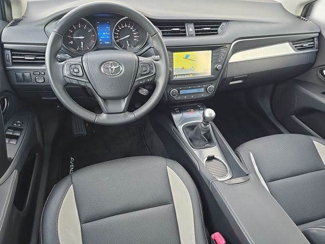 Avensis 1.8 Edition TS Leder*Pano*LED