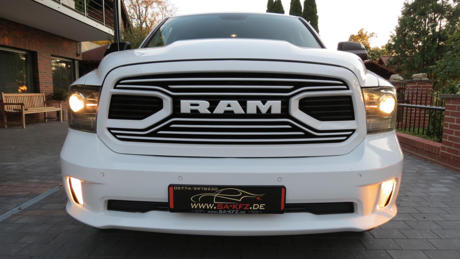 Dodge RAM-HEMI SPORT/5,7V8/ALLRAD/SHZ/LEDER/AHK/MWST