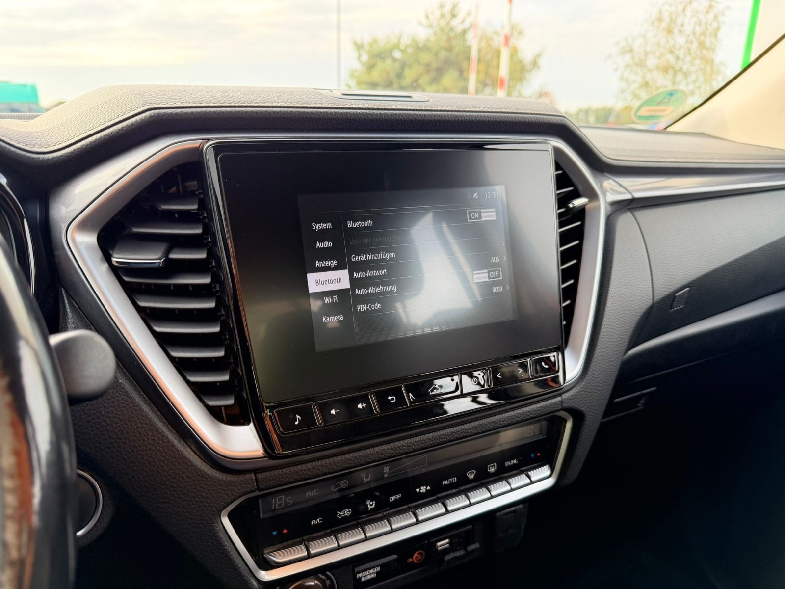 Fahrzeugabbildung Isuzu D-Max Double Cab 4WD LSE*AHK*LED*RFK