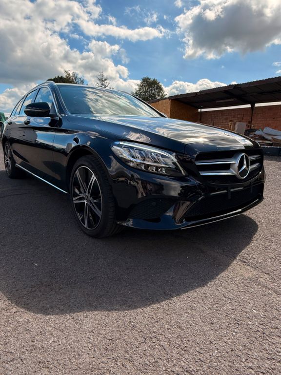 Image of Mercedes-Benz C 300