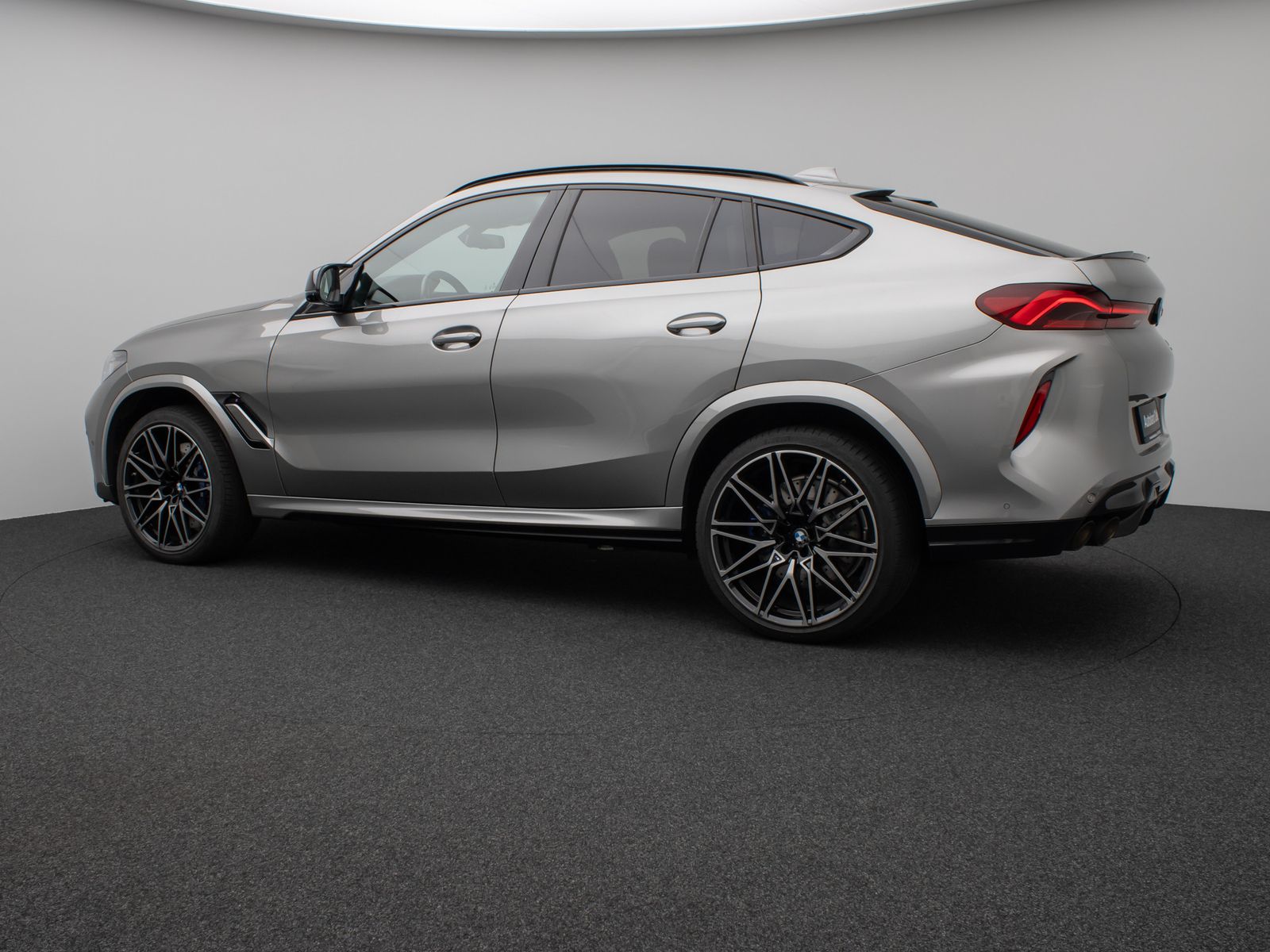 Fahrzeugabbildung BMW X6 M Panorama 360°Laser B&W Massage SoftCl AHK