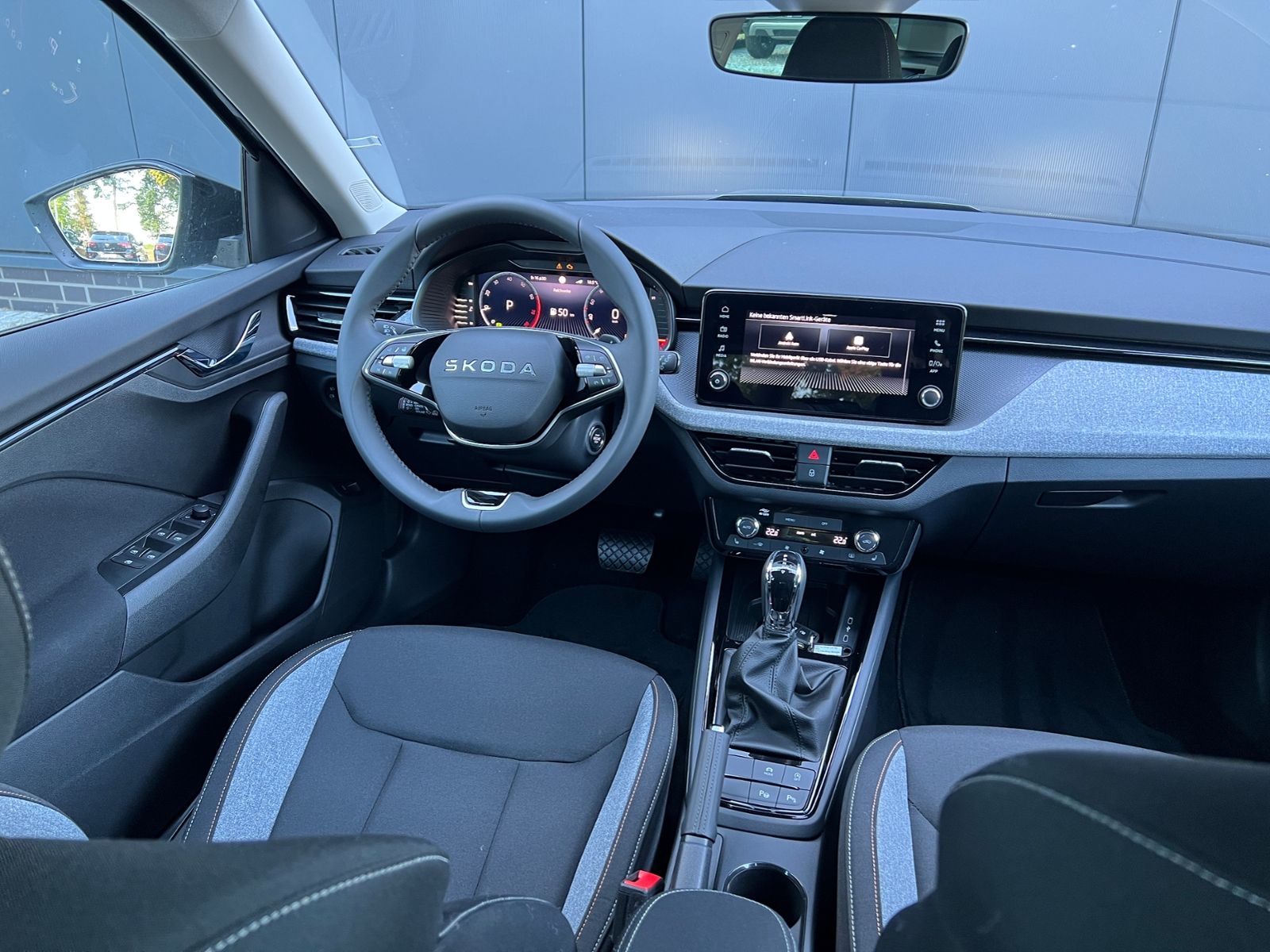 Fahrzeugabbildung SKODA Kamiq Tour 1.5 TSI DSG *BlackStyle, AHK, ACC, Ka